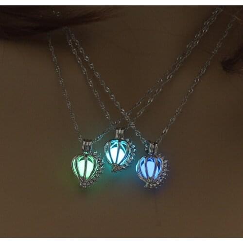 Luminous Hollow Glowing Stone Pendant Necklace Statement Chocker Crystal Pendants Necklace For Women Fashion Gifts 2018