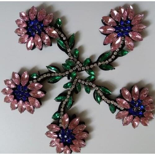 5pcs/lot pink flower Rhinestone beaded patches for Clothing Sew on Sequin Applique decorative parches for clothes bag