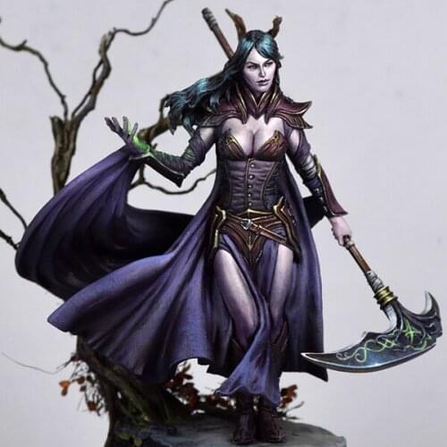 1:24 Resin Figure Dark Elf Female Magic Game Character 80mm R31