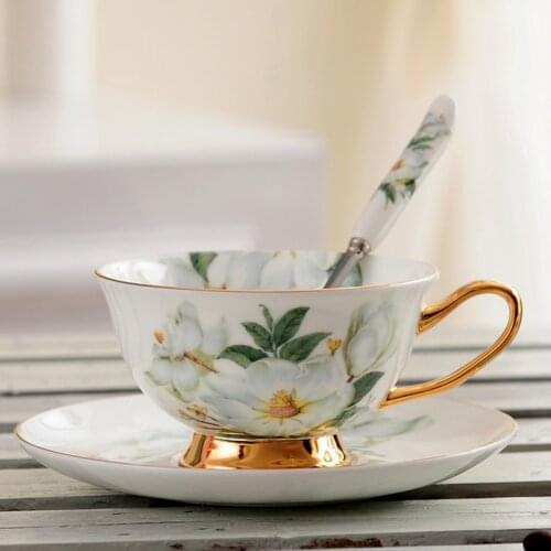 Classic Fine Bone China Tea Cups And Saucers Set Ceramic Black Coffee Cup Floral Pattern Porcelain Teacup Fancy Teaware Gift