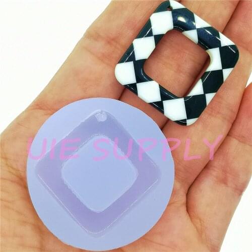 BYL580U 26.8mm x 26.6mm Silicone Mold Fondant Cake Decoration Candy Resin Clay Earrings Necklace Craft Soap Candle FOOD SAFE