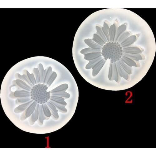 Chrysanthemum Silicone Mold with Holes Simulation Car Air Outlet Aromatherapy Epoxy Pendant Decorative Mold 15-946