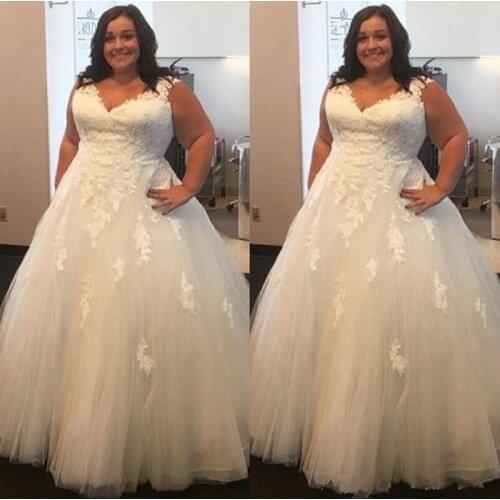 Lace Plus Size Wedding Dresses Gown Puffy Tulle V Neck Boho Bridal Wedding Gown Dresses