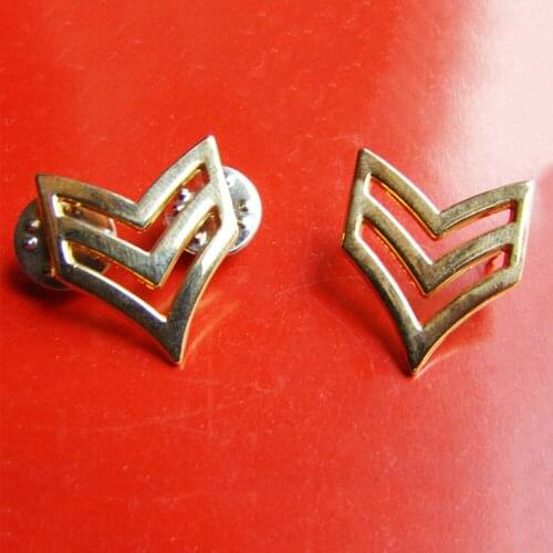 PAIR OF WW2 US ARMY SERGEANT FIRST CLASS PINBACK RANK INSIGNIA PIN BADGE GOLD