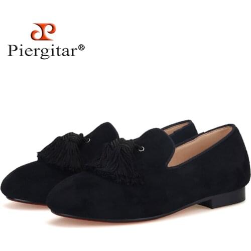 Piergitar Handmade Black Suede Toddler Shoes For Birthday Classic Tassel Designer Shoes Red Bottom Baby Shoes Leather Insole