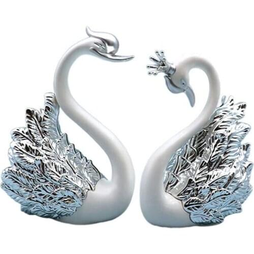 2 Pieces of Swan Ornaments Figurines,Swan Cake Decoration,Car Figurines Decoration,Home Wedding Christmas Decoration