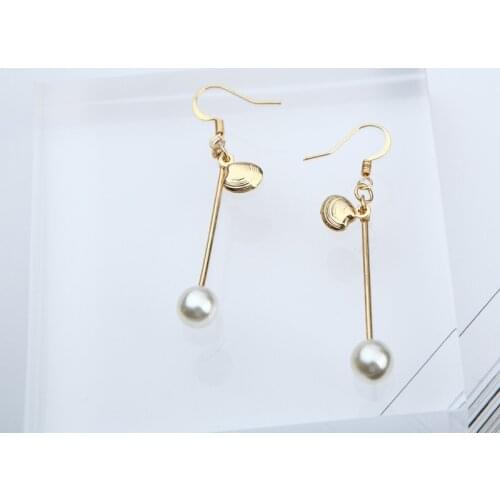 Europe And The United States 2020 New Fashion Earrings personality Shell Pearl Long Earrings Ms. Wholesale Long Earrings