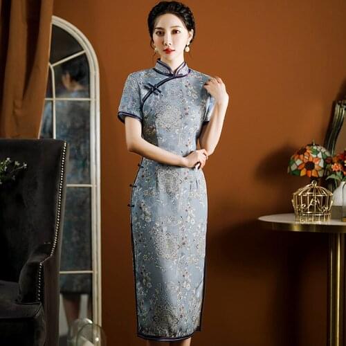 Sexy Embroidery Floral Satin Cheongsam Long Slim Blue Qipao Large Size 3xl Women Elegant Chinese Dress Evening Party Vestidos