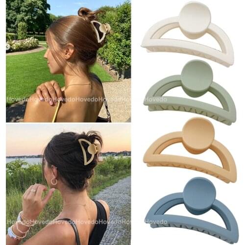 2021 Korean Solid Big Hair Claws Elegant Frosted Acrylic Hair Clips Hairpins Barrette Headwear for Women Girls Hair Accessories