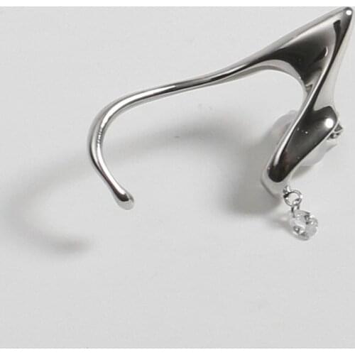 Small woven line flow ear hanging elf design sense no ear hole ear clip temperament ear clip earrings
