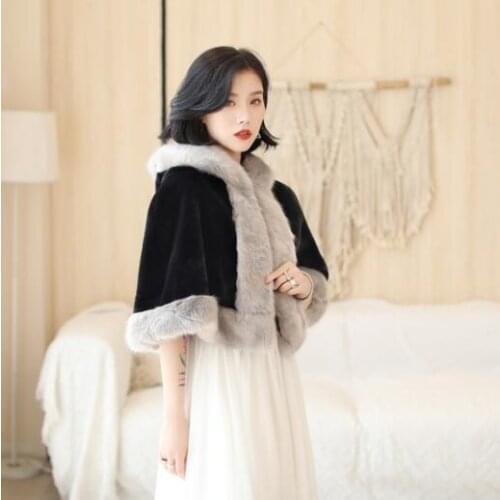 Winter Wedding Hooded Shawl Artificial Fur Ladies Bride Short Cloak Faux fur Cloaks Fashion Womens Wedding Accessories