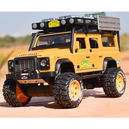 1:28 Camel Cup Land Rover Defender Alloy Car Model Diecast Simulation Metal Toy Off-road Vehicle Model Collection Childrens Gift