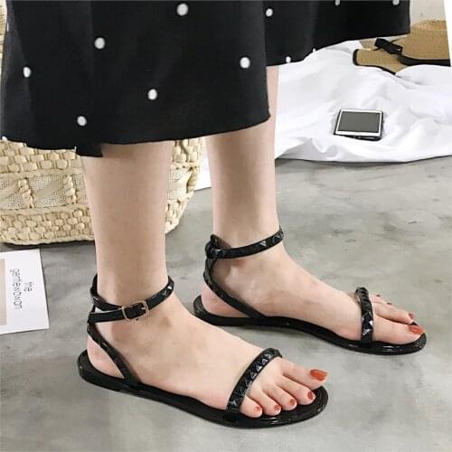 2020 Europe and the United States new rivet jelly plastic sandals womens fashion open toe beach tide