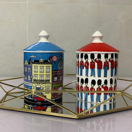 2021 Swan Neuschwanstein Castle Jar with Lid Home Decorative Candle Holder Make Up Jewerlly Storage Cup Box