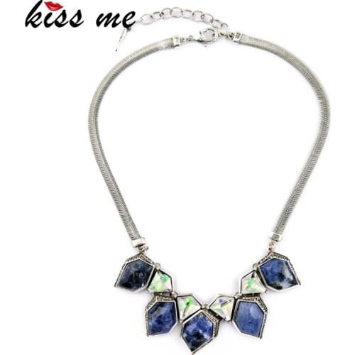 Elegant Fashion Modern Women Snake Chain Blue Stone Geometric Pendant Necklace Factory Wholesale