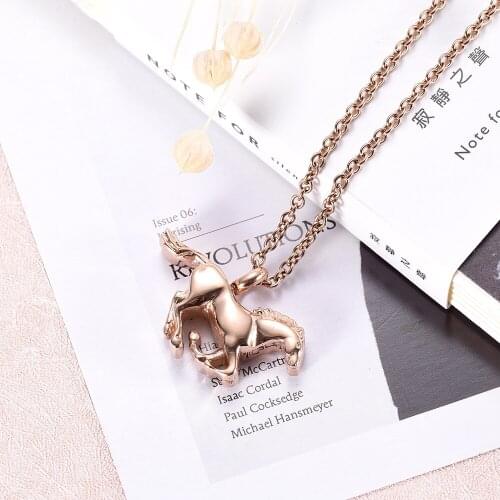 Runner Horse Shape Ashes Urn Necklace Memorial Jewelry for Ashes Keepsake 316 L Stainless steel Cremation Pendant