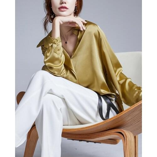 Long-sleeved chiffon women shirts 2020 summer new turn-down collar solid loose long-sleeved office lady elegant shirts outwears