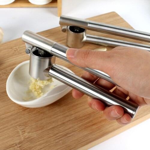 High Quality Stainless Steel Garlic Press Crusher Squeezer Masher Home Kitchen Mincer Tool Easy To Wash, Durable And Safe To Use
