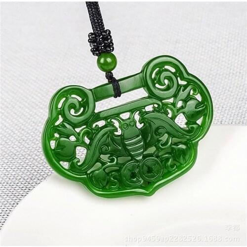 Natural Jade Green Hand Carved Safety Lock Pendant Fashion Boutique Jewelry Mens and Womens Bat Necklace Gift Accessories