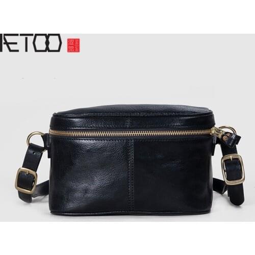 AETOO Leather mens trendy shoulder bag, mens fashion retro messenger bag, all-match trend cowhide shoulder bag
