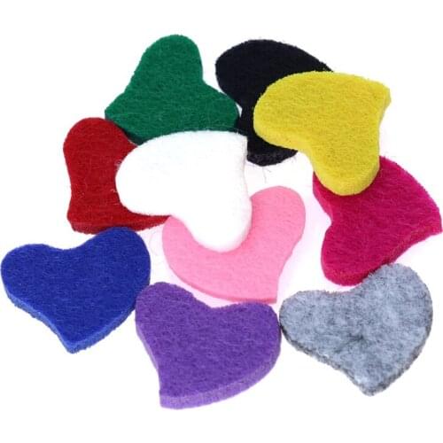 Heart Shape Felt Pads 20pcs/Lot Colorful Aromatherapy For Jewelry Findings 30mm Heart Essential Oil Diffuser Perfume Locket Gift