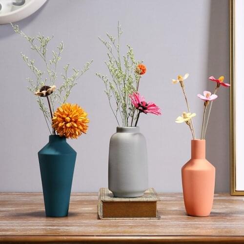 Nordic Ceramic Vase Accessories Home Livingroom Table Dried Flower Figurines Decoration Office Desktop Flower Arrangement Crafts