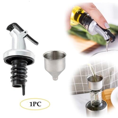 1PC Oil Bottle Stopper Lock Plug Seal Leak-proof Food Grade Rubber Nozzle Sprayer Liquor Dispenser Wine Pourer Kitchen Bar Tool