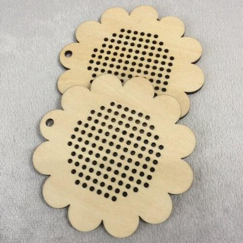 20 pcs free shipping SUNFlower Shaped cross stitch needle working DIY wooden craft decor