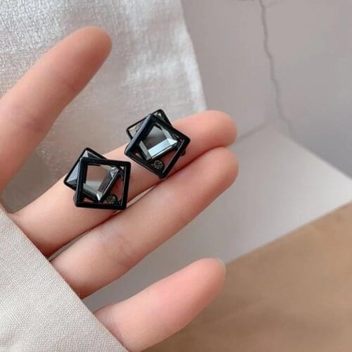 HuaTang Luxury Shiny Zircon Stud Earrings for Women Geometric Black Square Crystal Earrings Ladies Fashion Party Jewelry Brincos