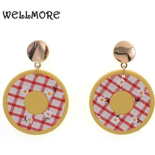 WELLMORE NEW plaid flowers Drop Earrings for women fashion round leather earrins Female jewelry dropshipping whlesale