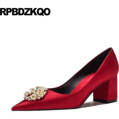 Girls Pointed Toe Crystal Pumps Chunky Women Red Prom Shoes Rhinestone Diamond Satin Low Heels Silk Bride Bridesmaid Metal Dress
