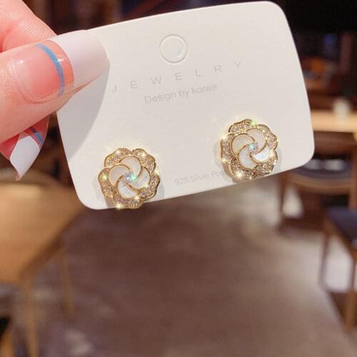 Romantic Cubic Zircon Shell Flower Stud Earrings for Women Delicate 14K Gold Plated Earrings