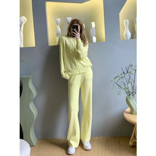 2021 new autumn suit fashion temperament beaded knitted cardigan and wide leg pants 2-piece woman