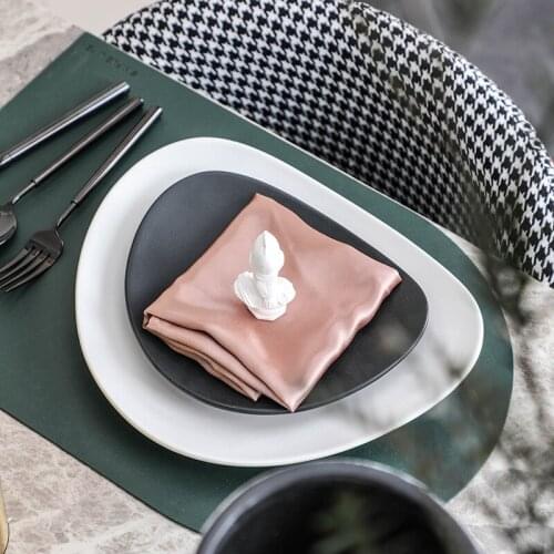 Minimalist Creative Semicircle Ceramic Western Style Dinner Plate Set Model Room Dining Table Set Vase Art Western Tableware