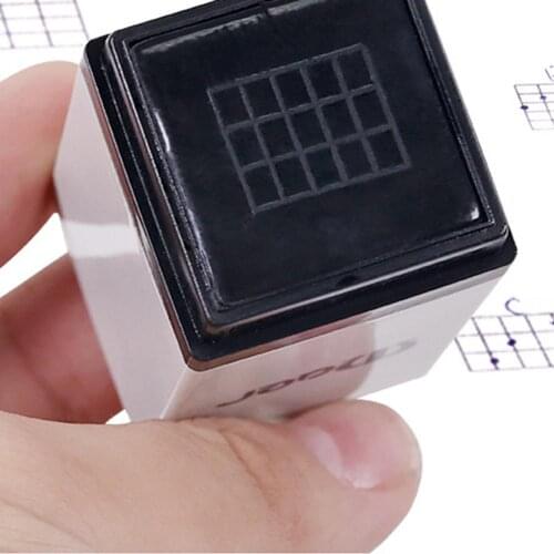 Universal Guitar Chord Seal Ukulele Ballad / Classical Chord Six-lined Seal Chords Good Helper