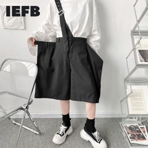 IEFB 2021 Summer New Niche Design Mens Black Shorts Irregular Deconstruction Backpack Knee Length Pants Japanese Style Clothing