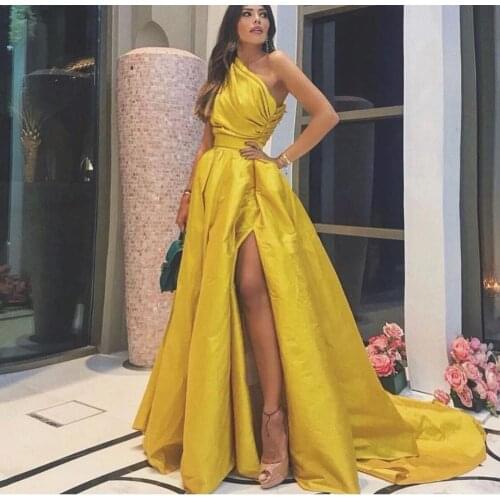 New Arrival Yellow One Shoulder Pleated Sleeveless High Slit Thigh Sweep Train Prom Dresses 2020