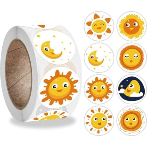 500Pcs/Roll 8 Styles Round Cartoon Sun Smiley Kids Reward Stickers Gifts Labels