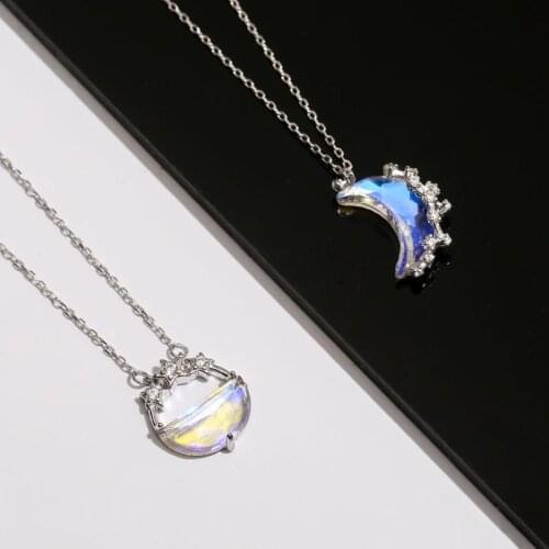 Glowing Discoloration Moon Chain Necklace Korea Creative Luminous Stone Pendant Necklaces for Women Fashion Jewelry Gifts