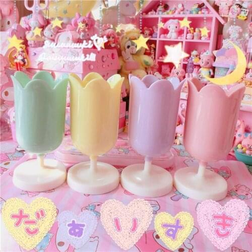 1Pc Lovely Flower Plastic Goblet Pen Holder Desk Organizer Display Home Decor