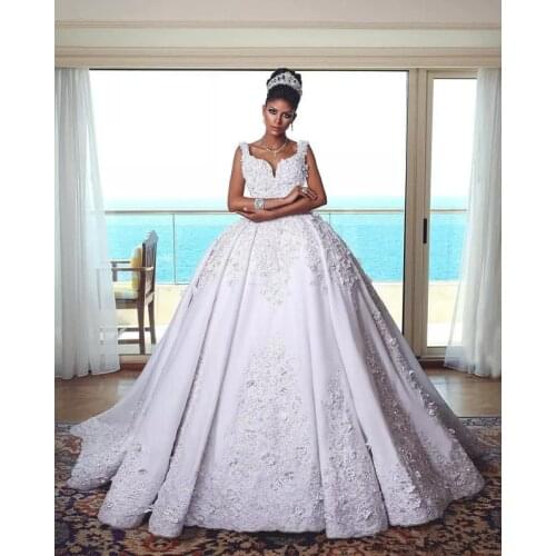 Luxury Lace Ball Gown Wedding Dresses Crystals Appliqued Plus Size Wedding dress Spaghetti V Back Saudi Arabic Vestido De Novia
