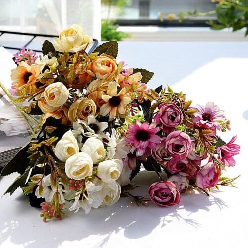 A handful of oil painting daisy tea buds fake flowers fake flowers home wedding photography diy