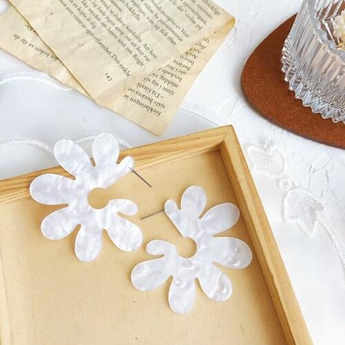 Romantic White Flower Big Earrings For Women Jewelry Acrylic Acetate Plant Pendientes Korean Dangle Earrings 2019
