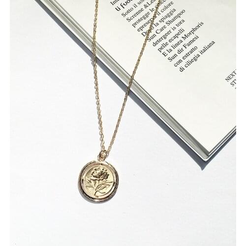 New Fashion Round Rose Gold Color Pendant Necklace For Women Girl Choker Mascot Ornaments Jewelry Lucky Symbol Gift 2020