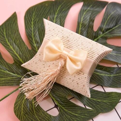 Elegant Tassels Pillow Shaped Sweet Candy Box Creative Wedding Gift Box Party Decoration LX1967