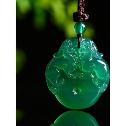 Natural Green Agate good luck Pi xiu Pendant Jewelry Lucky Exorcise evil spirits Auspicious Amulet Jade Pendant Fine Jewelry