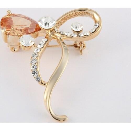 Pretty Elegant Gold Color Flowers Brooches with Full Crystals Broches For Women Scarf Pins Accessories Bouquet Wedding Jewelry