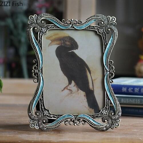 4/6/7 Inch Diamond-set Metal Photo Frame European Classic Family Portrait Framed Nightstand Picture Frames Vintage Home Decor