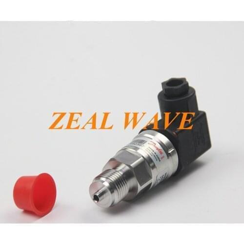 Original Genuine Spot AKS32R 060G1943 Danfoss Metric Pressure Sensor