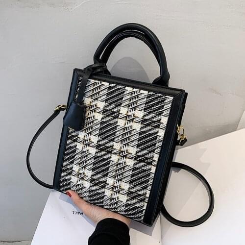 Luxury Designer Handbag Lattice Wallet Fashion Shoulder Bags Casual Messenger Bag Large Capacity Design 2021 Japan South Korea
